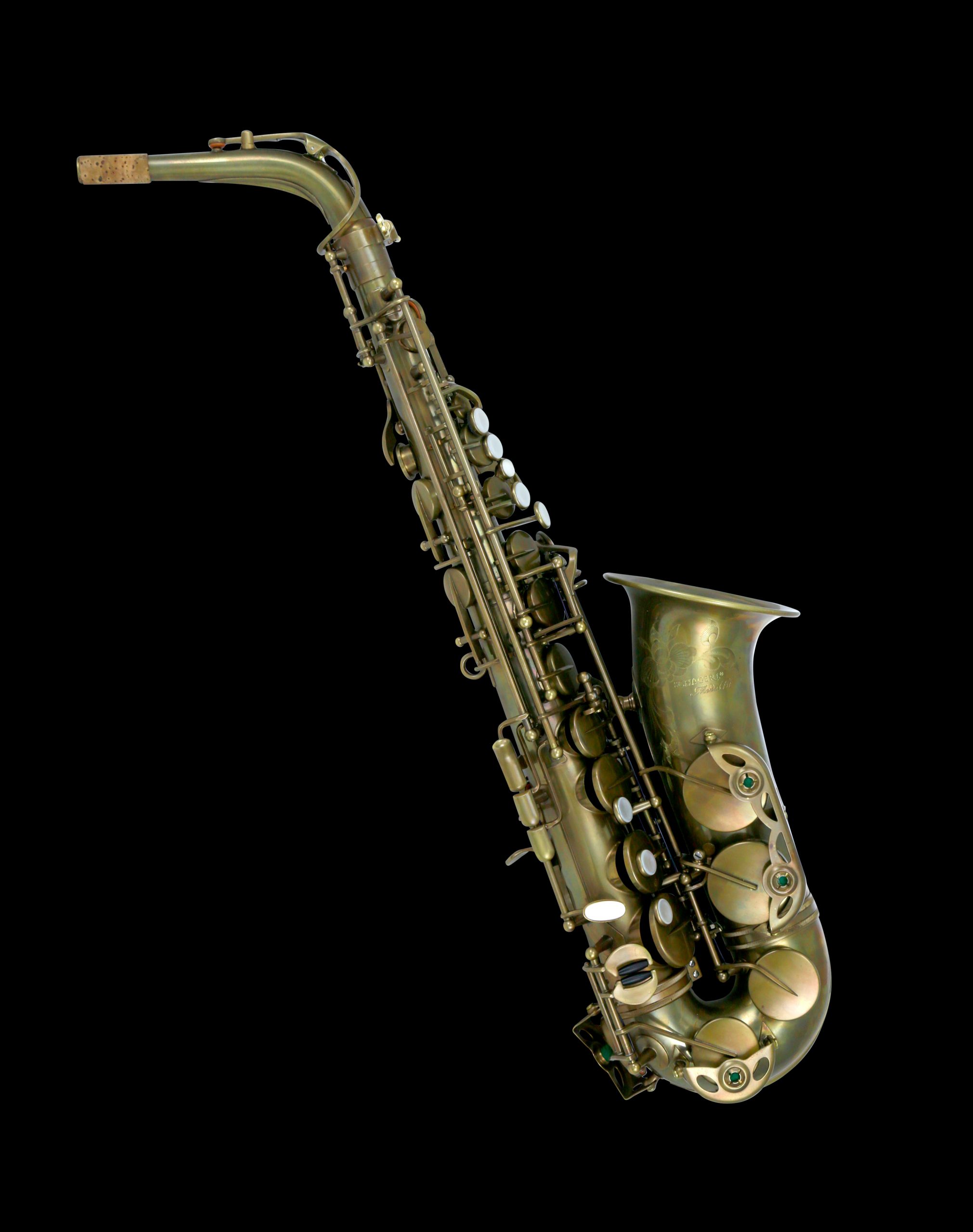 Schagerl “Model 66” Alto Saxophone without high F# key and deluxe trekking case – Vintage finish.